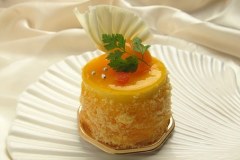 Venus cake Mini lilikoi cheesecakes