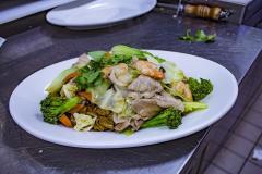 Chow fun noodles with meat and shrimps
